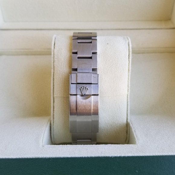 Rolex Explorer II 216570 Mens Luxury Watch - Picture 2 of 8